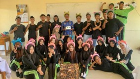 DARI DESA LAHIR INSPIRASI : Umbud Kelapa Ibu dan Ladang Padi Bapak "Pelita Literasi Heri Surahman"