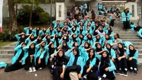 Antara Dua Dunia: Dilema Mahasiswa Rantau Menjaga Jati Diri di Kota Besar