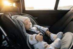 Mengemudi Mobil Dengan Aman Bersama Si Kecil