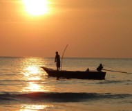 "Sinergi Maritim : Mengoptimalkan Potensi Nelayan untuk Ketahanan Ekonomi Indonesia"
