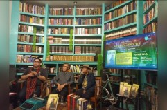Membaca Gerdi WK : Mengupas "Kaum Depok" dalam Sastra Grafis di Baca Di Tebet