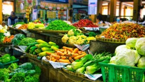 Pasar Tradisional : Warna Lokal di Tengah Arus Global