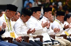 Negara Bergerak Cepat Tangani Bencana Prabowo Umumkan 200 Helikopter Tambahan