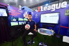 Wasit FIFA Thoriq Alkatiri Edukasi Masyarakat Tentang VAR di Indonesia Sports Summit 2025