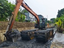 Gencarkan Normalisasi Saluran Pemkot Tangerang Siaga Puncak Musim Penghujan