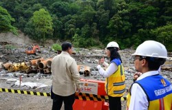 Jalan Lembah Anai Ruas Padang Panjang-Sicincin Presiden Prabowo Pantau Progres Perbaikan