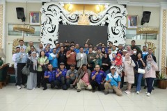 Bupati Kang DS Instruksikan Disnaker Bikin Kajian Soal Pemberlakuan UMSK