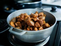 Langkah Praktis Melunakkan Daging Menggunakan Bahan Alami