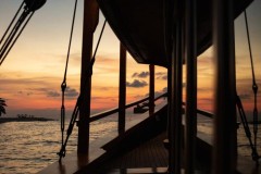 Menelusuri Eksotisme Laut Asia Tenggara Bersama Silolona Sojourns