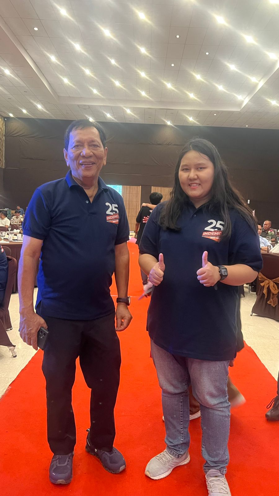 Sukaedah Dewi Mayumi, S.H dengan Bapak dr.Hariman Siregar