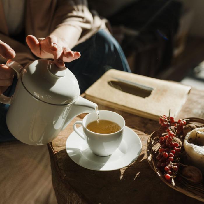 Lebih dari Secangkir Teh : Afternoon Tea sebagai Refleksi Budaya dan Status Sosial