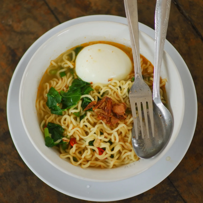 Mitos atau Fakta?  Mengapa Masakan Warmindo Terasa Lebih Enak? 