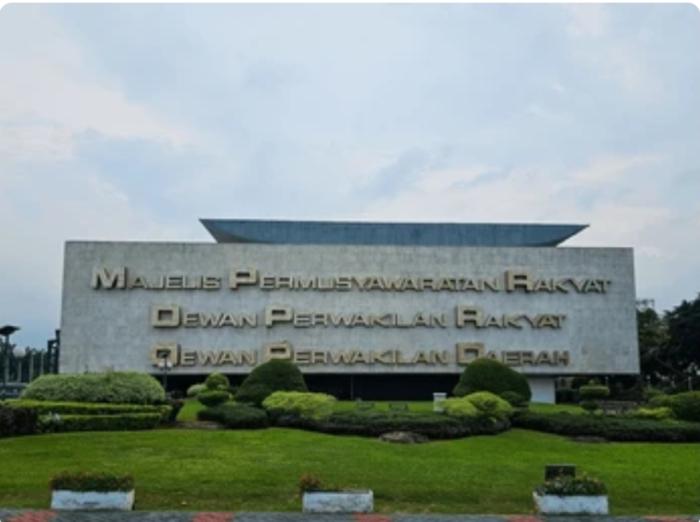 Tak Ada Istilah Penonaktifan di DPR, Pakar dan Pengamat Angkat Bicara