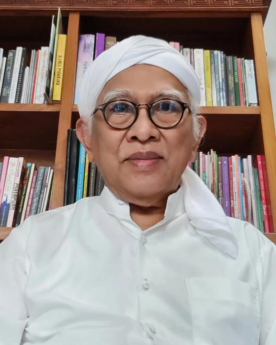 Revitalisasi Pendidikan Karakter : Meneladani Ahmad Mustofa Bisri dalam Membangun Generasi Berakhlak Mulia
