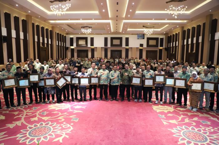 Anugerah Gapura Sri Baduga, Bupati Bandung Dorong Desa/Kelurahan Terus Berinovasi Melayani Masyarakat