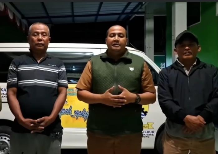 Viral! Warga Solokanjeruk Terpaksa Gunakan Odong-Odong Larikan Pasien Ke Rumah Sakit