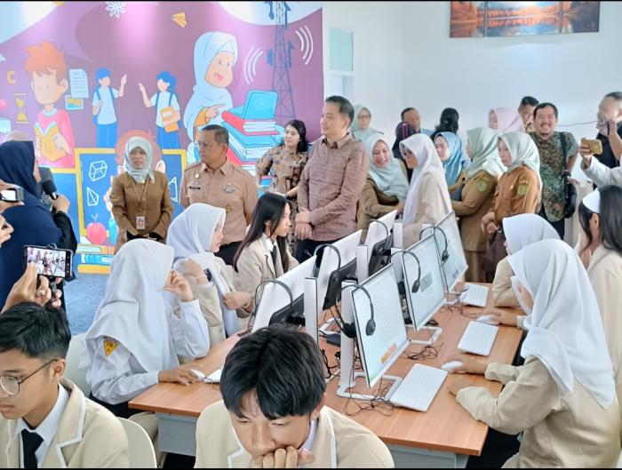 Dari Langkah Kecil Menuju Indonesia Emas 2045: Centratama dan Human Initiative Hadirkan Pojok Baca Digital