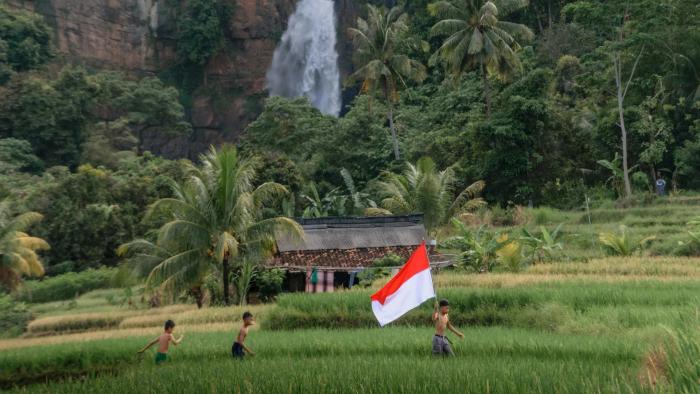Transformasi Bahasa Indonesia : Refleksi atas Pengakuan UNESCO dan Implikasinya