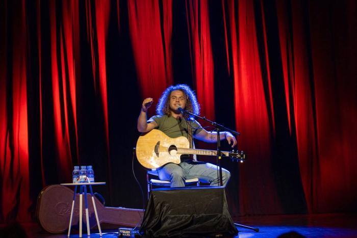 Stone Cold Sober di Jakarta : Boaz Membangun Jembatan Musik Belanda-Indonesia