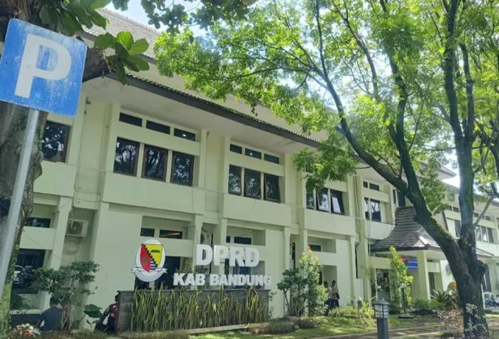 Polemik Kasus PT BDS, DPRD Kab. Bandung Beri Penjelasan 