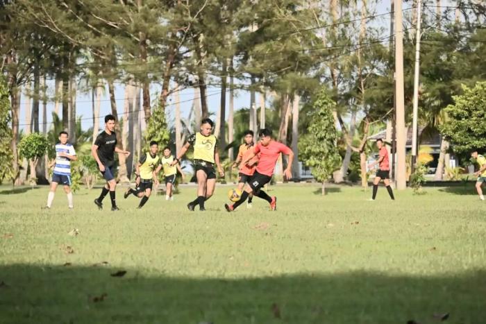 Lanud RSA Natuna Sepak Bola untuk Jaga Mental dan Fisik Prajurit