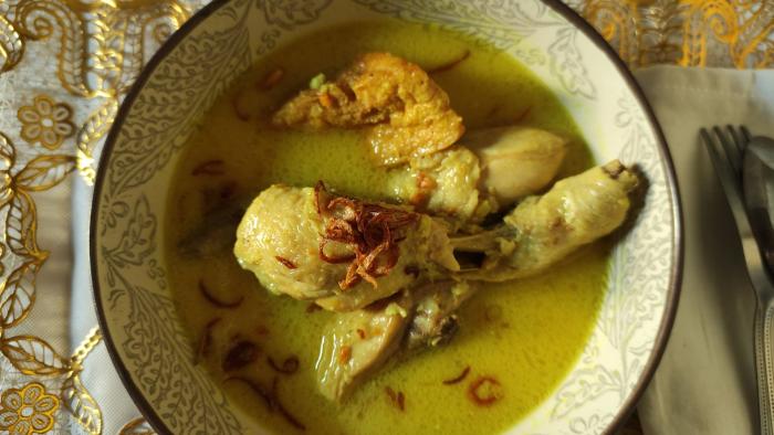 Opor Ayam Spesial Akhir Pekan Resep Mudah dan Rasa Istimewa