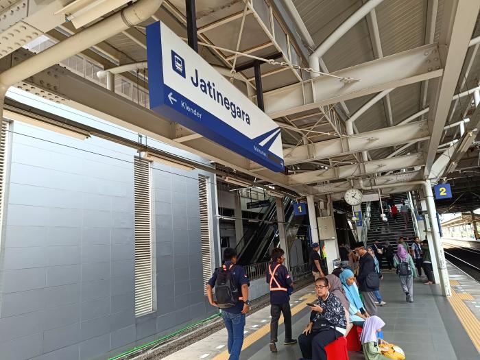 Perubahan Rute Ini Daftar Kereta Api yang Tidak Berhenti di Jatinegara Mulai Desember 2025