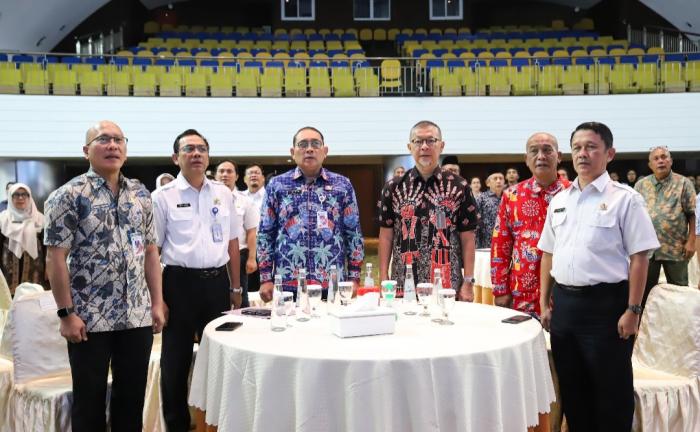 Wali Kota Jakarta Pusat Arifin Hadiri Sarasehan Forum Sahabat Proklim DKI Jakarta di Auditorium BMKG