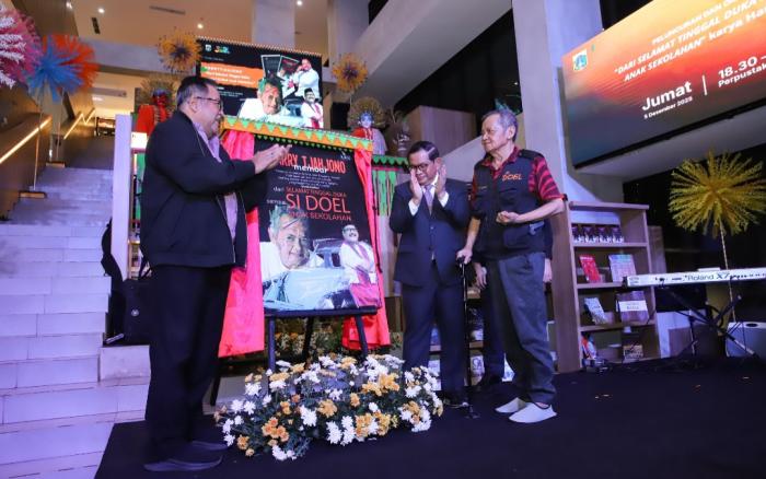 Walikota Jakpus dan Gubernur DKI Hadiri Peluncuran Buku "Si Doel" di TIM