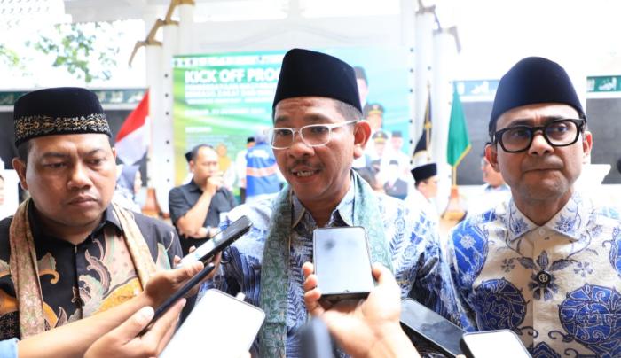 Kemenag Imbau Masjid Gelar Salat Gaib dan Jadi Pusat Solidaritas Bantuan Penyintas Banjir