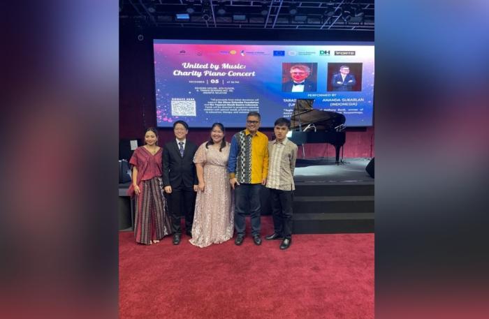 "Two Pianists, Two Countries, United for Humanity" Musik Menyatukan Indonesia-Ukraina di Tengah Perang