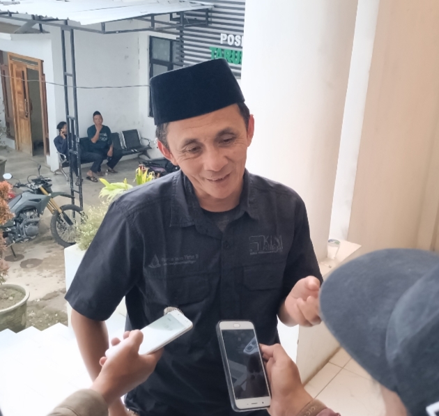 Ahmad Ichsan Kepala Desa Tarumajaya