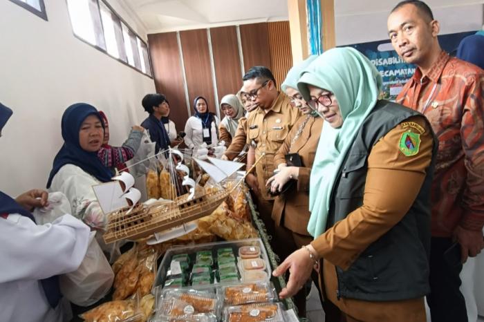 Kadinsos Hadir Dalam Program Acara Hari Disabilitas Internasional di Ciparay 