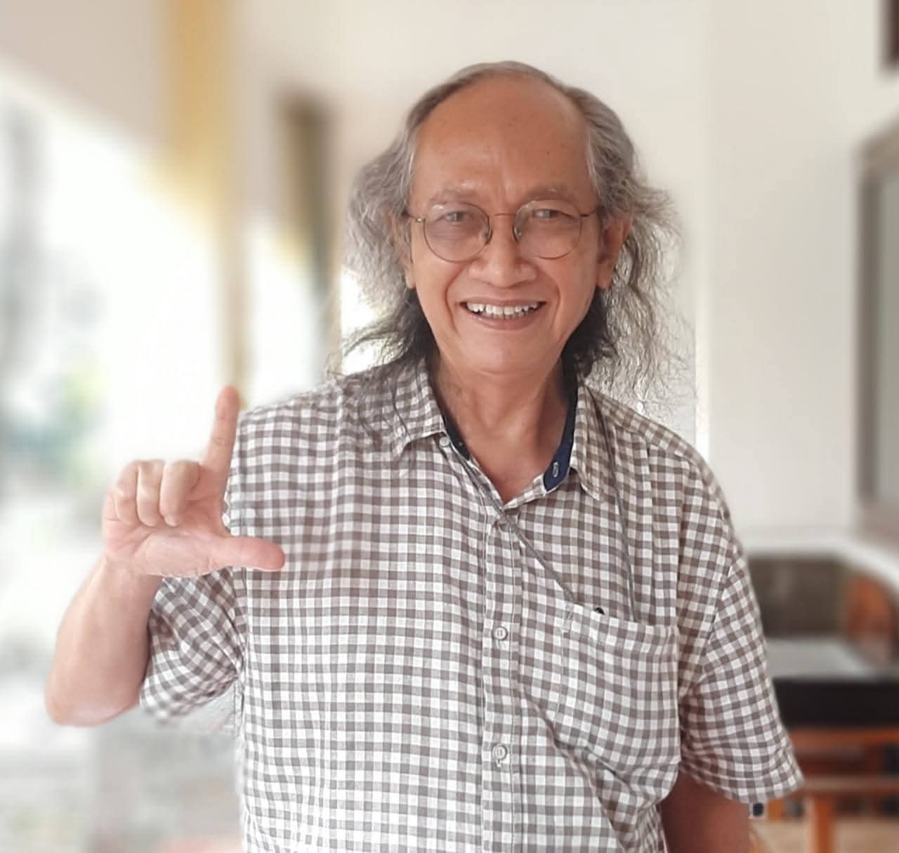 Dari Solo ke Roma Kembali ke Hati Rakyat "Meneladani Hidup Romo Fransiskus Xaverius Mudji Sutrisno, SJ"