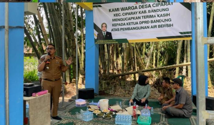 Ketua DPRD dan Forkopimcam Ciparay Resmikan SPAM di Kampung Parigi