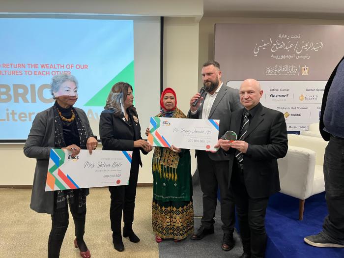 Penghargaan Sastra BRICS Pertama Anugerahkan Kepada Perwakilan Indonesia dan Mesir