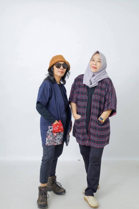 A Touch of Heritage by Dinayra Mengangkat Warisan Budaya dalam Desain Busana