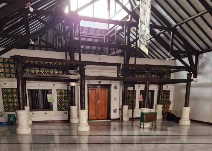 Tajug Agung Pangeran Kejaksan Merawat Identitas Cirebon Melalui Cagar Budaya