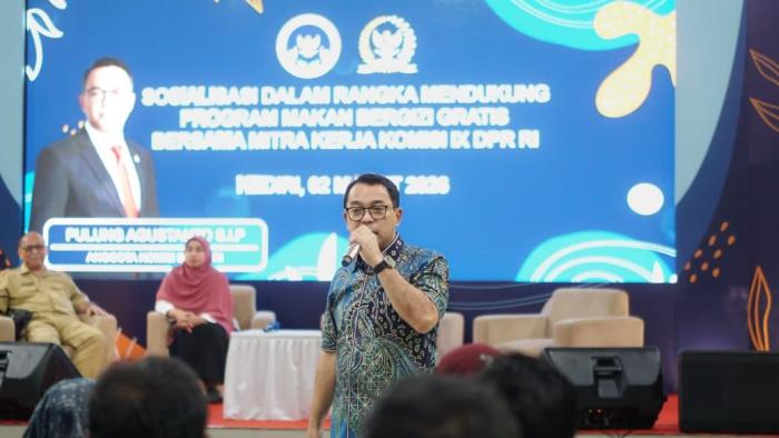 Anggota DPR RI Pulung Agustanto Tekankan Peran Masyarakat Awasi Program MBG di Kediri