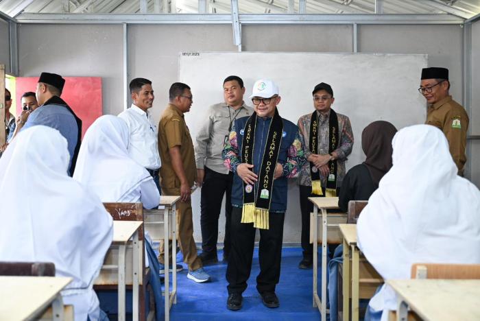 Pemulihan Pendidikan Pascabencana Mendikdasmen Buka RKD di SMK Negeri 1 Peusangan