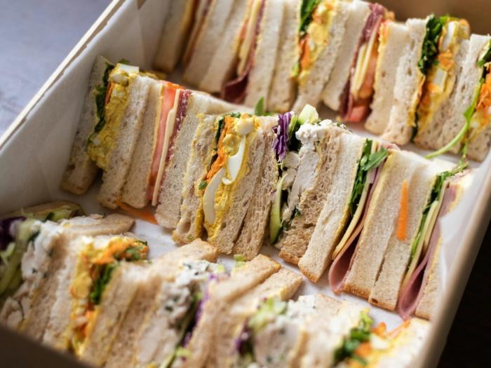 Ingin Bikin Sandwich Sendiri? Coba Yuk Berbagai Isian yang Lezat!