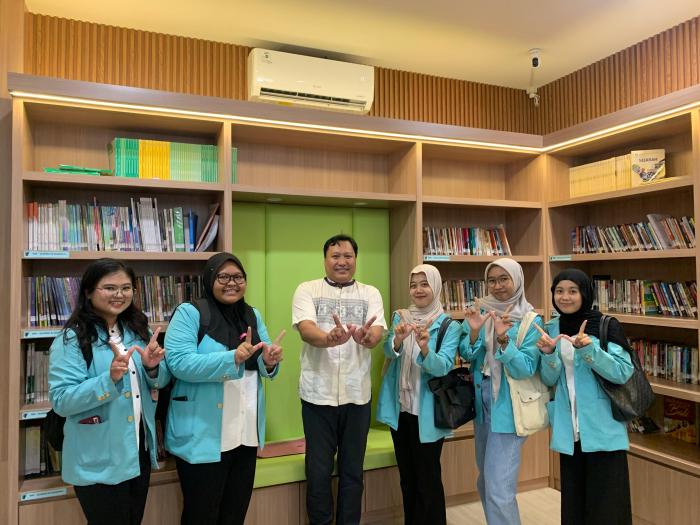 Mahasiswa Prodi Sosant UNS Teliti Penerapan Nilai Adiwiyata di Tiga Tingkatan Sekolah di Surakarta