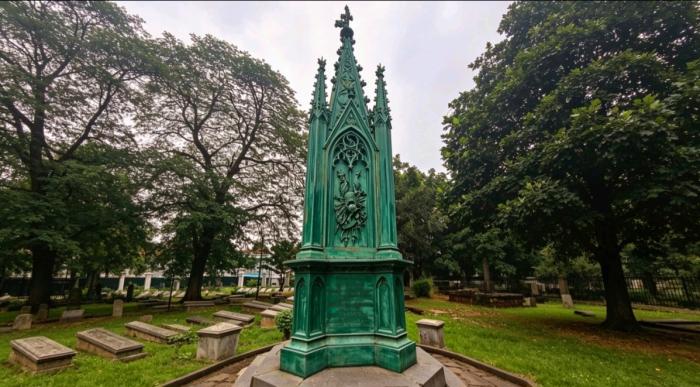 Monumen Makam Mayor Jenderal Johan Jacob Perie di Batavia