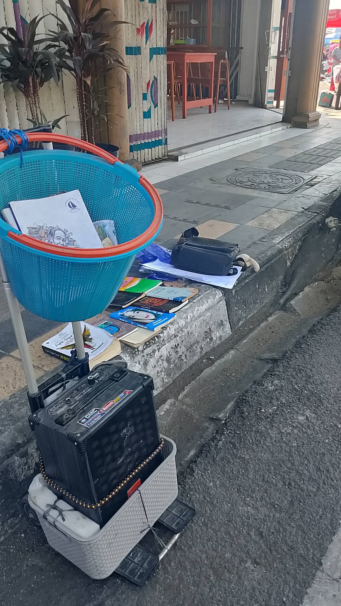 Riani Literasi dari Tegal Nana Wiyono